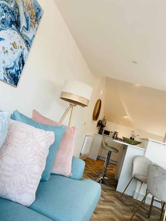 Lees Lookout Holt ,2 Bedroom Luxury Apartment With Private Parking Zewnętrze zdjęcie