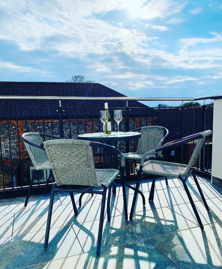 Lees Lookout Holt ,2 Bedroom Luxury Apartment With Private Parking Zewnętrze zdjęcie