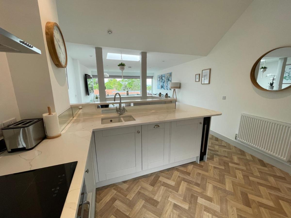 Lees Lookout Holt ,2 Bedroom Luxury Apartment With Private Parking Zewnętrze zdjęcie