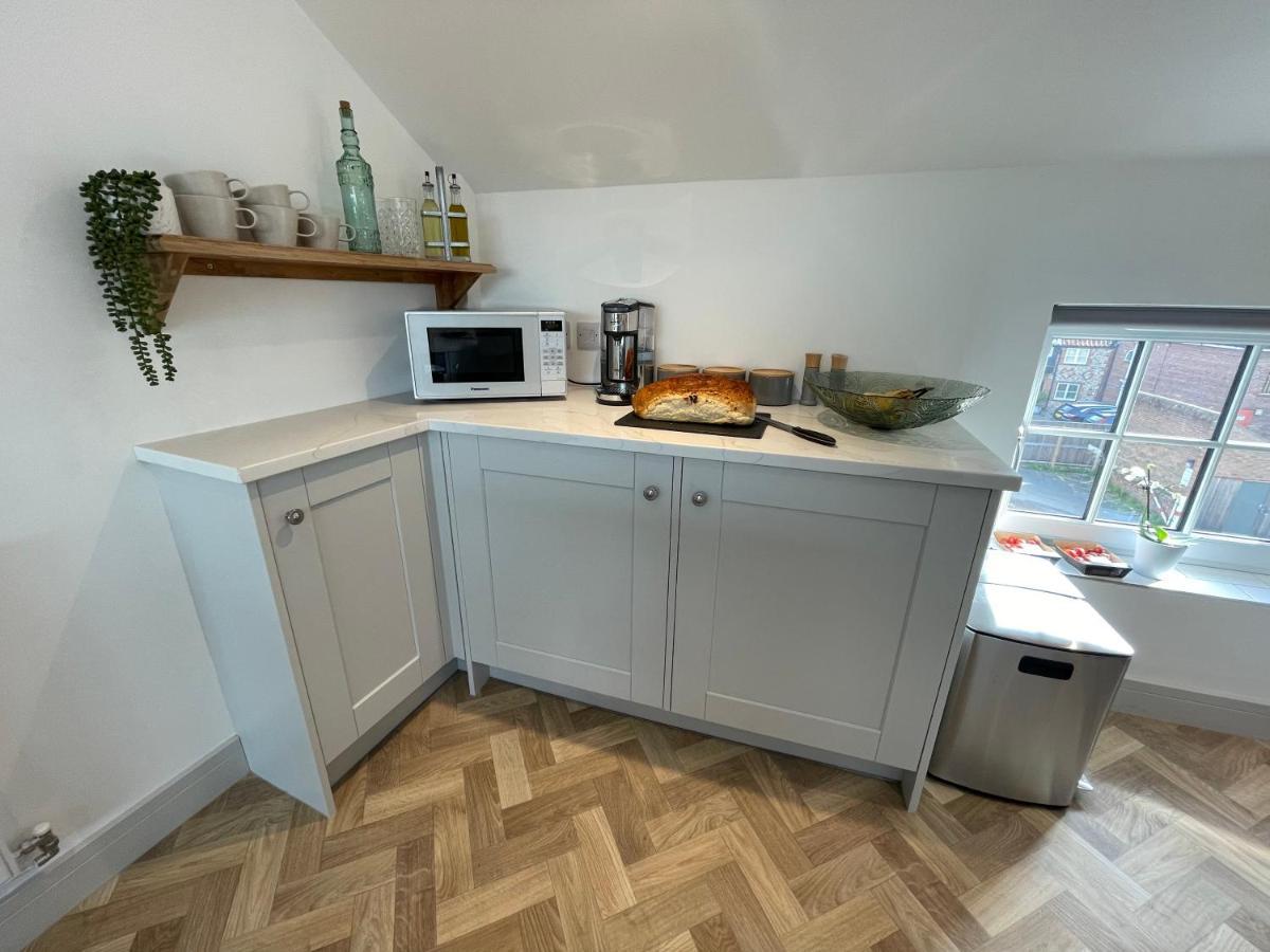Lees Lookout Holt ,2 Bedroom Luxury Apartment With Private Parking Zewnętrze zdjęcie