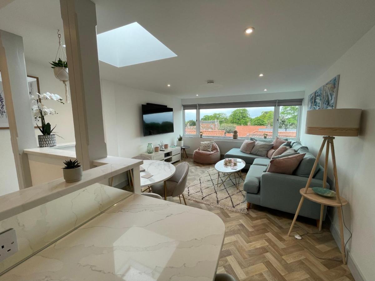 Lees Lookout Holt ,2 Bedroom Luxury Apartment With Private Parking Zewnętrze zdjęcie